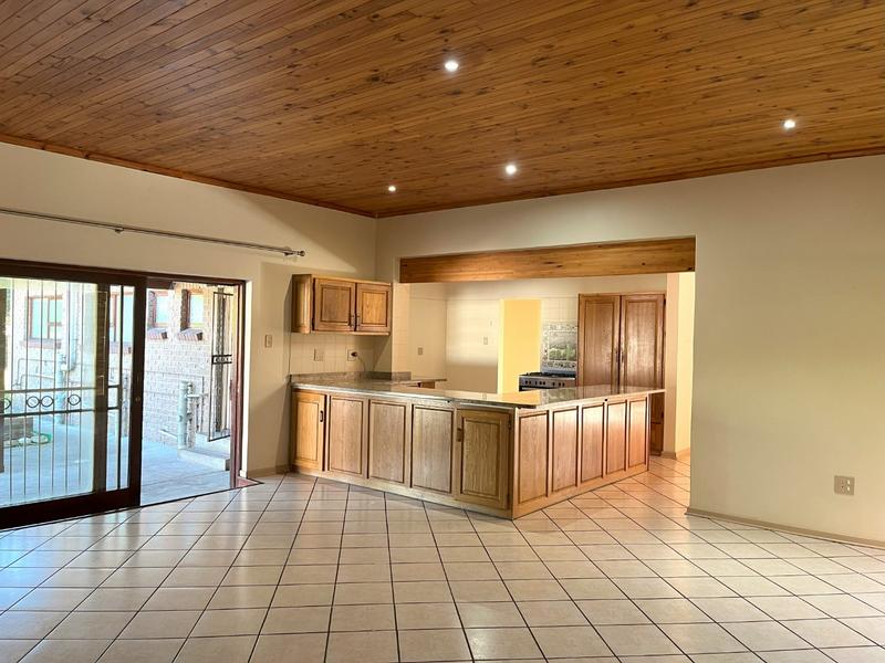 4 Bedroom Property for Sale in Heather Park Western Cape